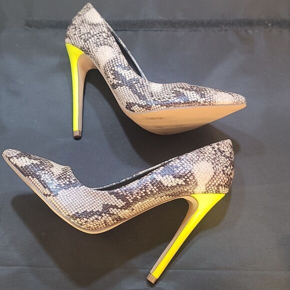 BRAND NEW SHOEDAZZLE ANIMAL PRINT POINTED TOE SLIP-ON HIGH HEEL PUMP - Picture 9 of 14